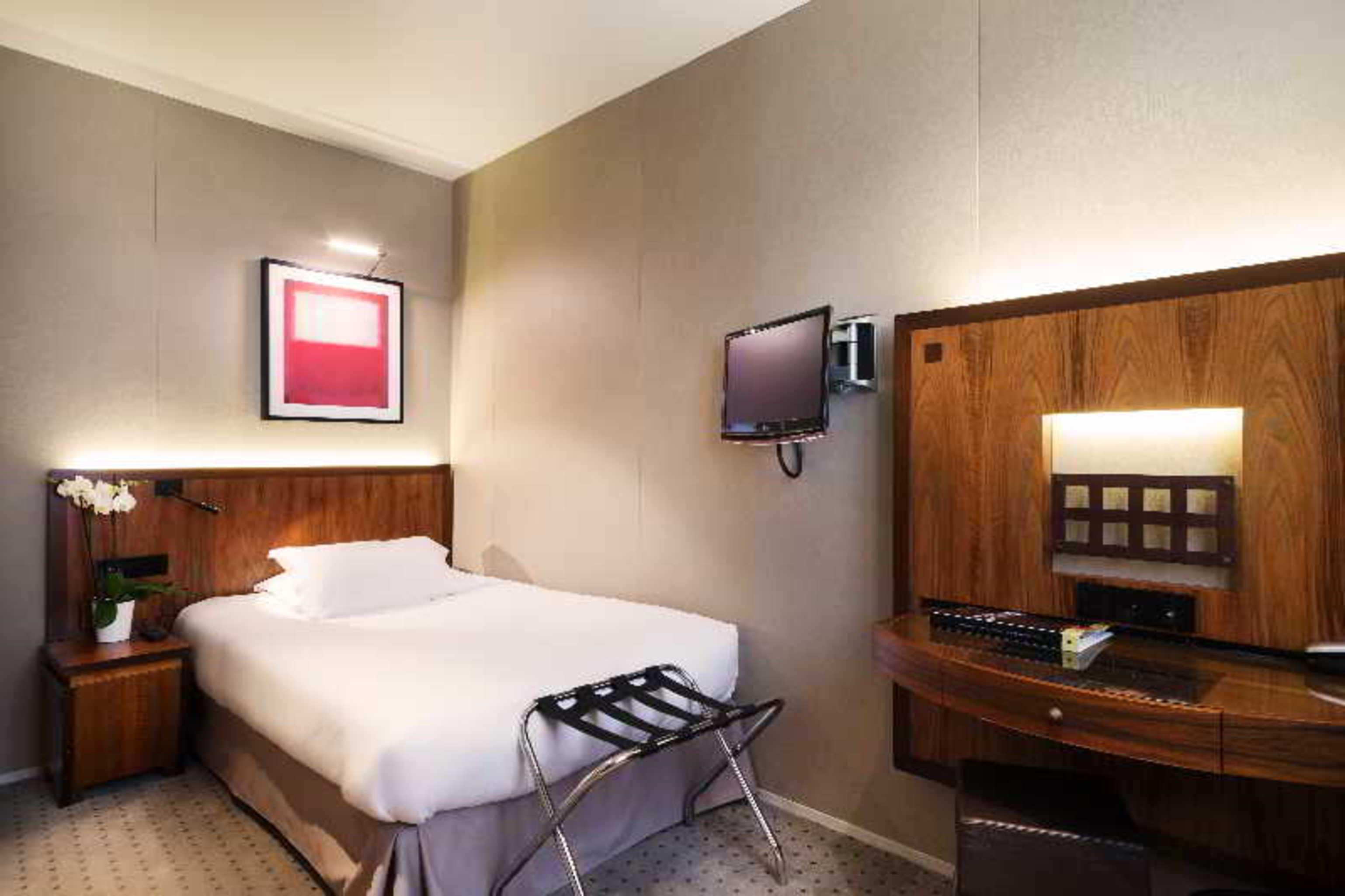 Hotel Châteaudun Opéra Paris Exterior foto